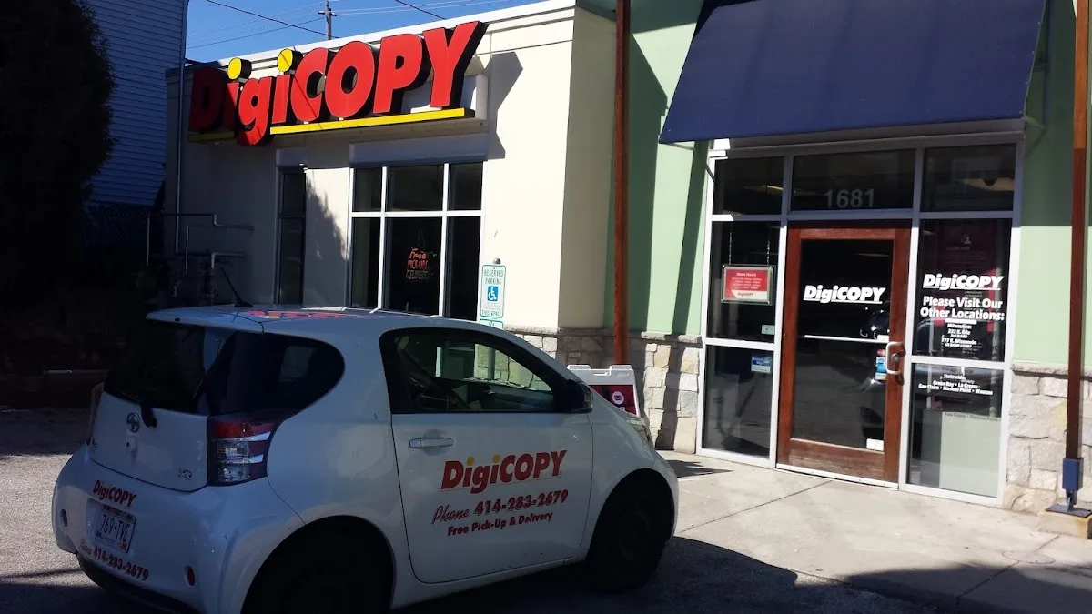 Digicopy Milwaukee, Van Buren St.